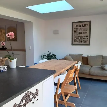 Grande Maison Mariakerke Сasa de vacaciones Ostende
