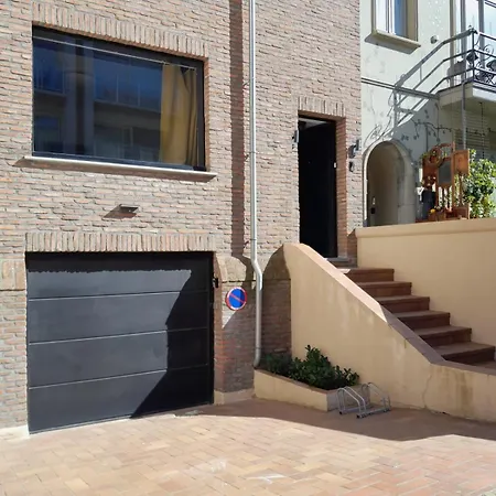 Grande Maison Mariakerke * Ostende